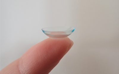 Les lentilles cornéennes (verres de contact) – campagne « Flushe » pas tes ordures